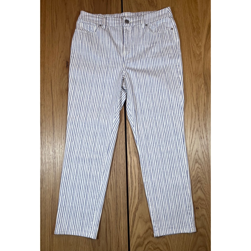 Chico's So Slimming Girlfriend Crop Pants Size 8 (1) Blue White Stripe Preppy